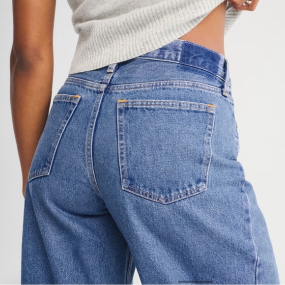 Curve Love Mid Rise Barrel Jean (short - Picture 6 of 9